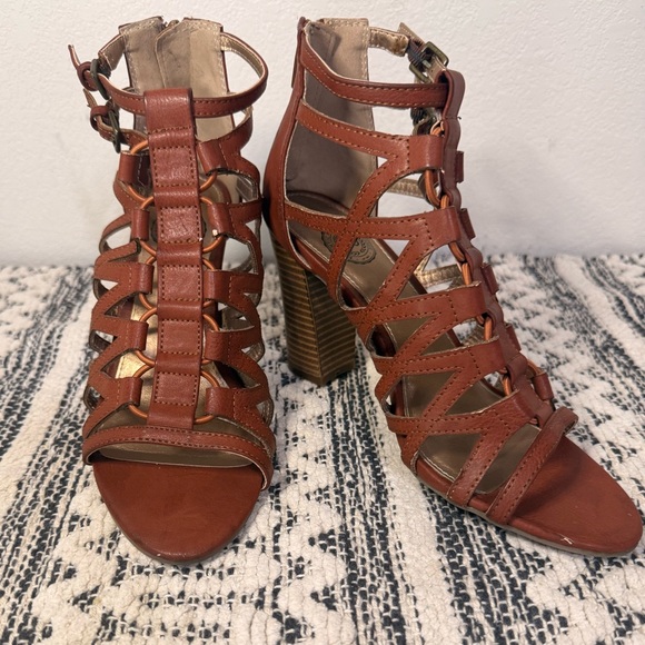 Women’s Brown Gladiator Chunky Heels (7) - Picture 1 of 13